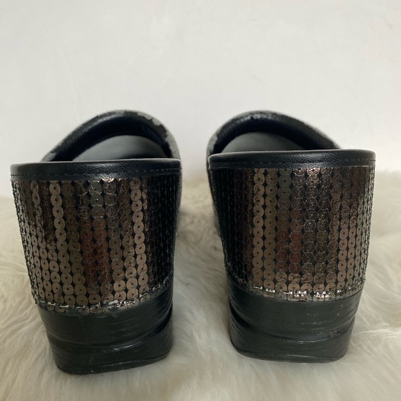 Dansko Professional Sequin Clog / Size 40 - Picture 5 of 15
